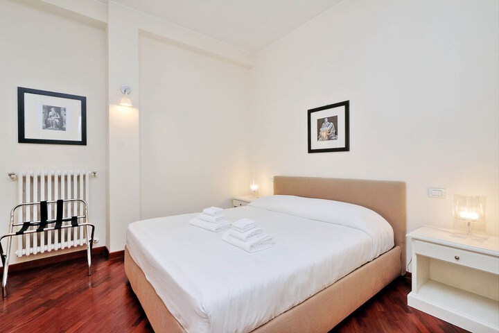 Room 53 of 91