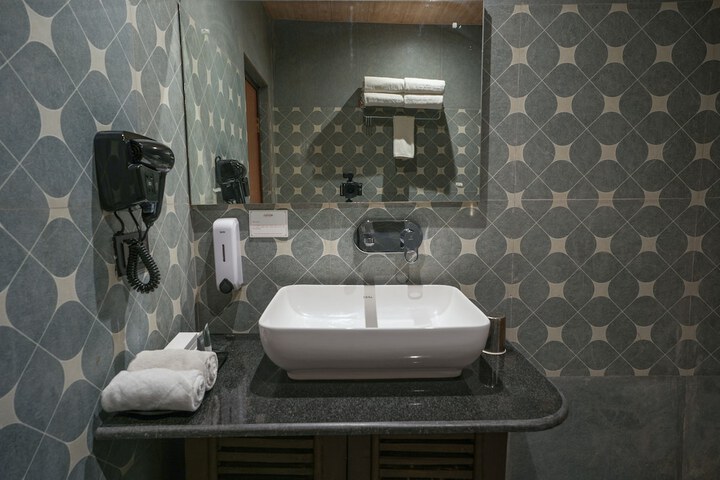 Room 51 of 64