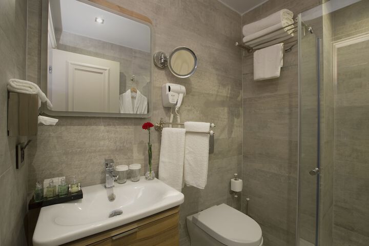 Bathroom Interior Photo