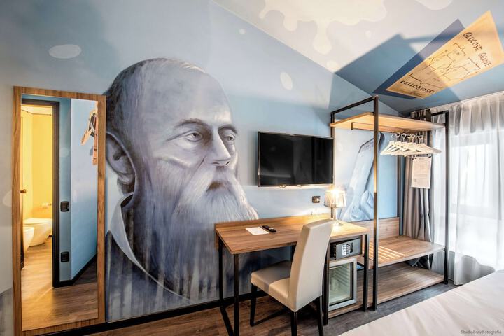 Room 13 of 58