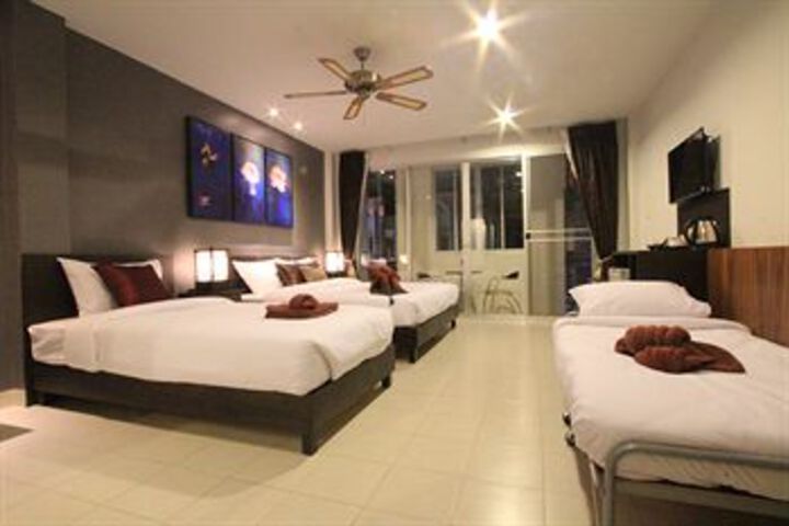 Room 12 of 42