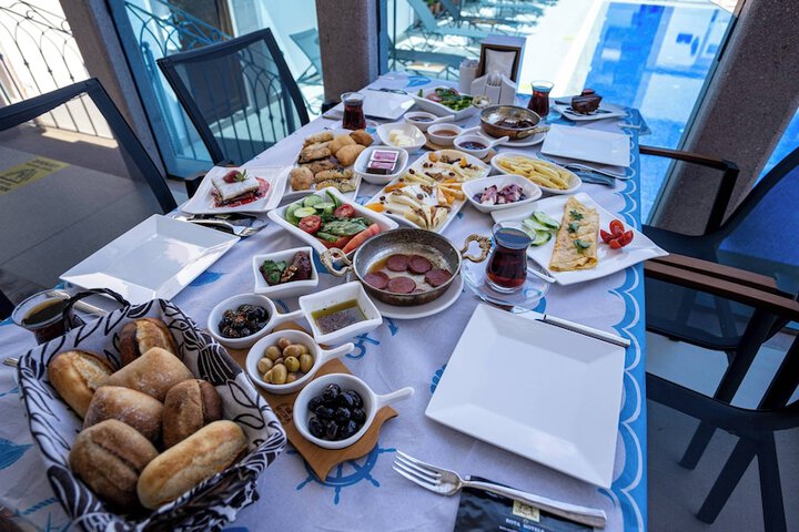 Breakfast/Coffee Service 147 of 177