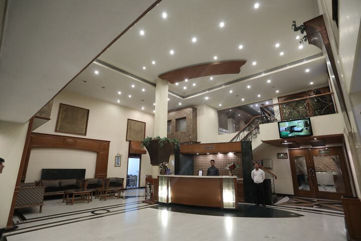 Guest Lobby