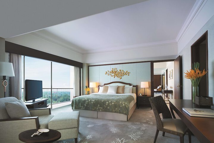 Room 51 of 148