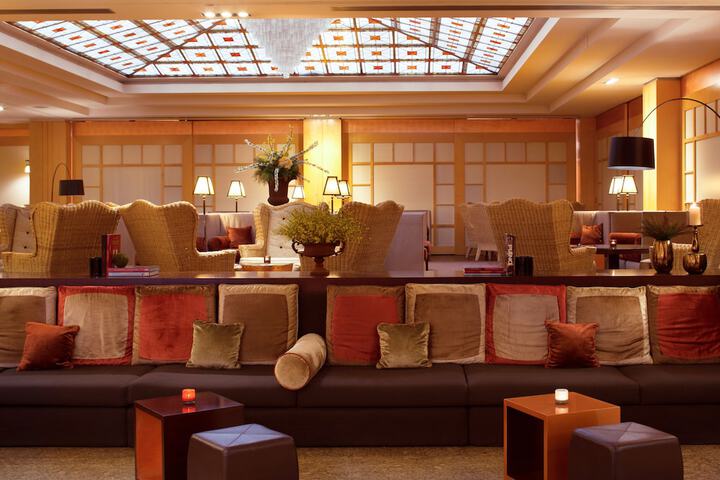 Hotel Lobby