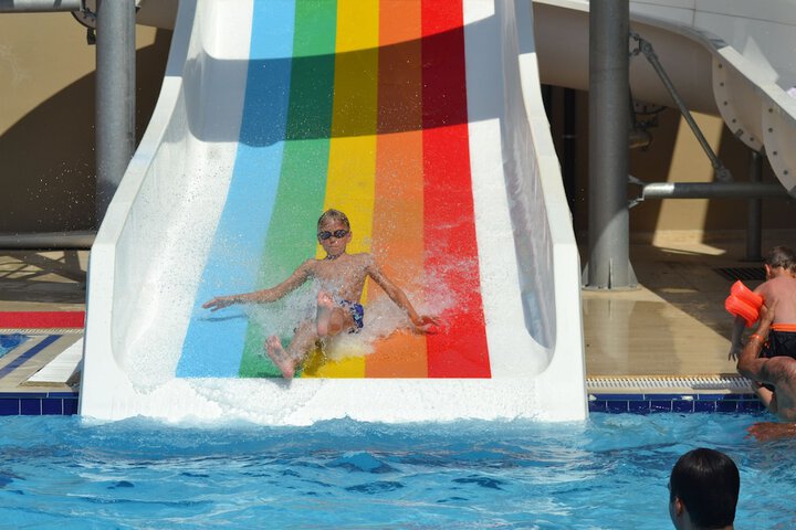 Pools & Facilities