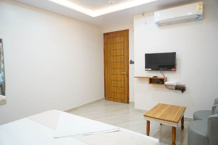 Room 15 of 22
