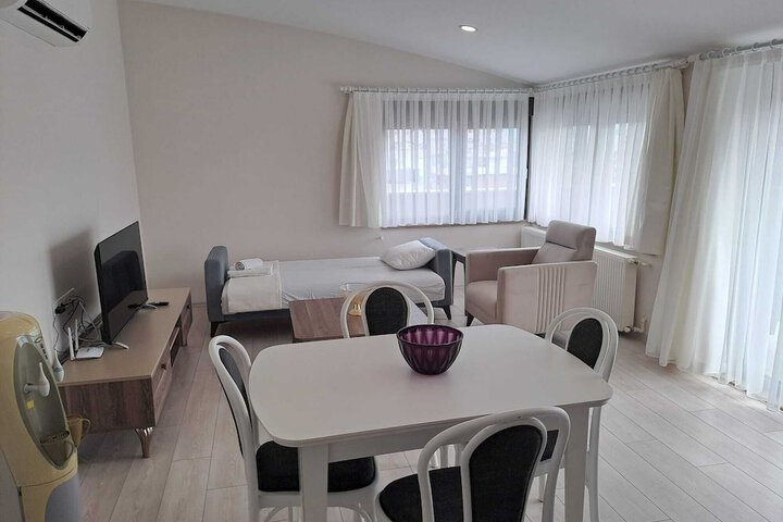 Room 185 of 271