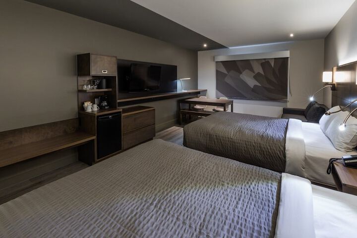 Room 42 of 104