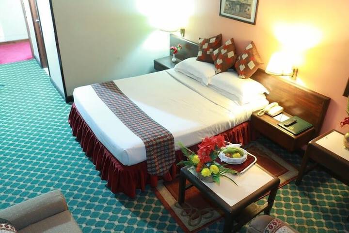 Room 8 of 24