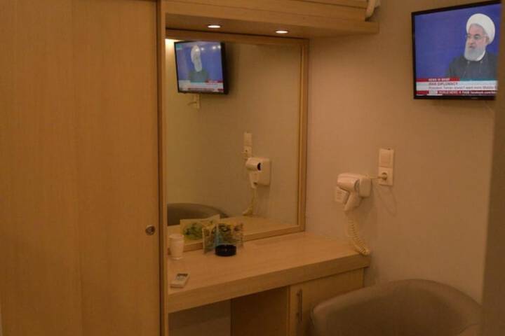 Room 17 of 52