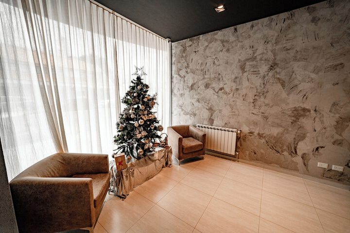Room 21 of 34