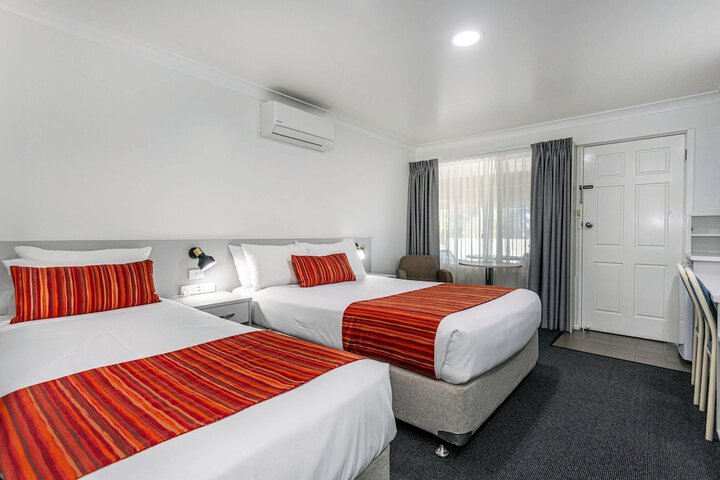 Room 44 of 85