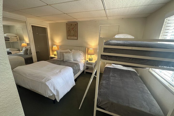 Room 14 of 23