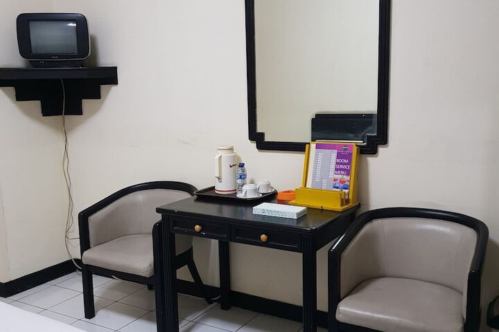 Room 12 of 52
