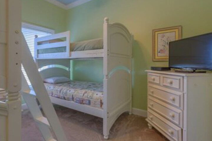 Room 35 of 42