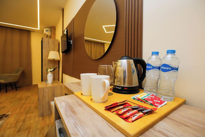 Breakfast/Coffee Service 113 of 177