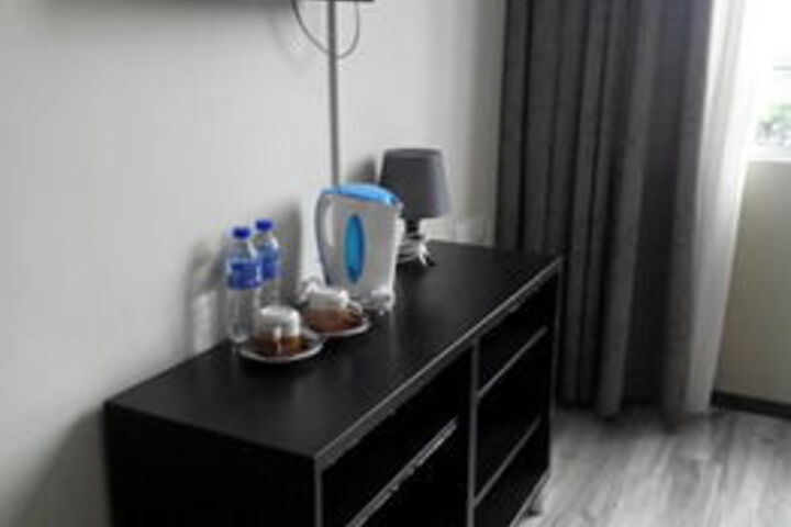 Room 18 of 21