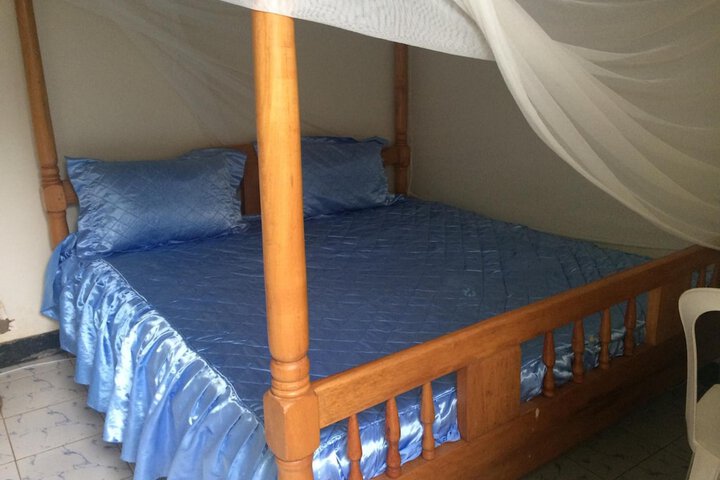 Room 9 of 41