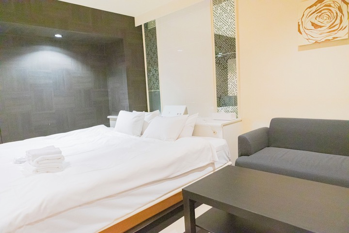 Room 50 of 257