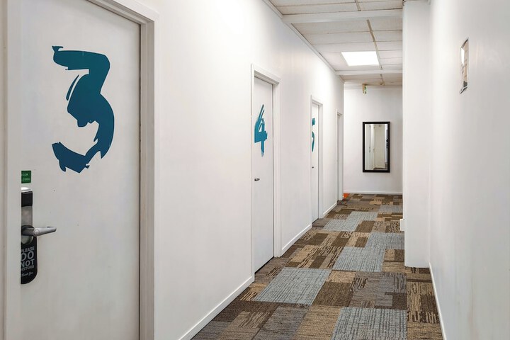 Ballroom/Hall 21 of 23