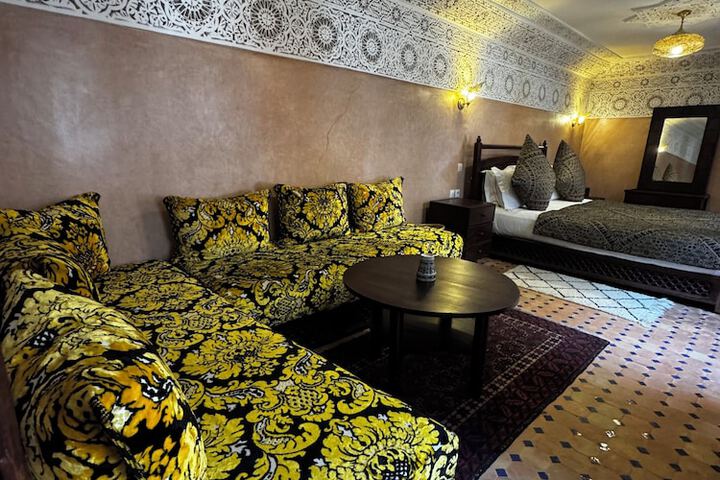 Room 44 of 98