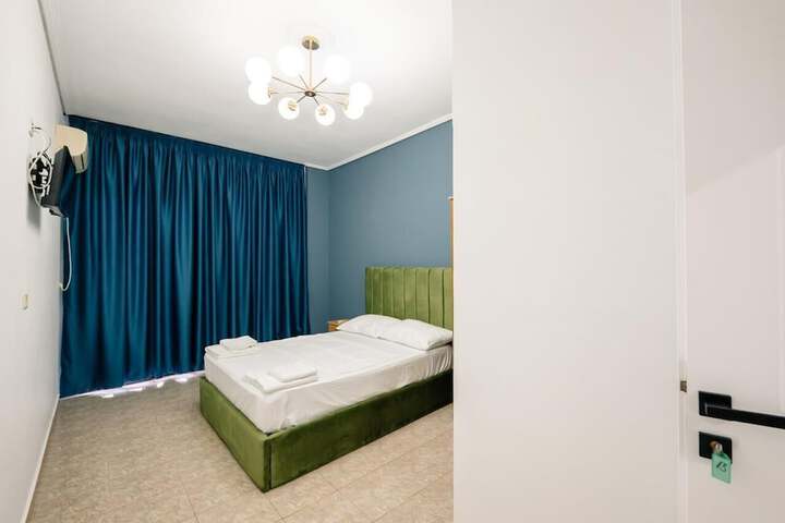 Room 47 of 65
