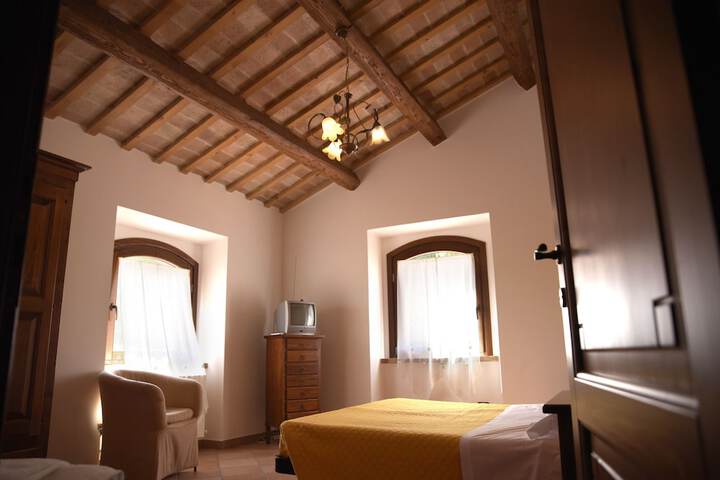 Room 2 of 21