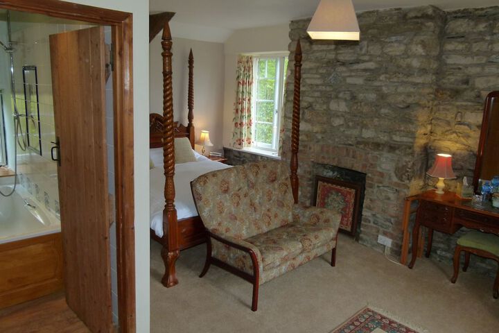 Room 4 of 59