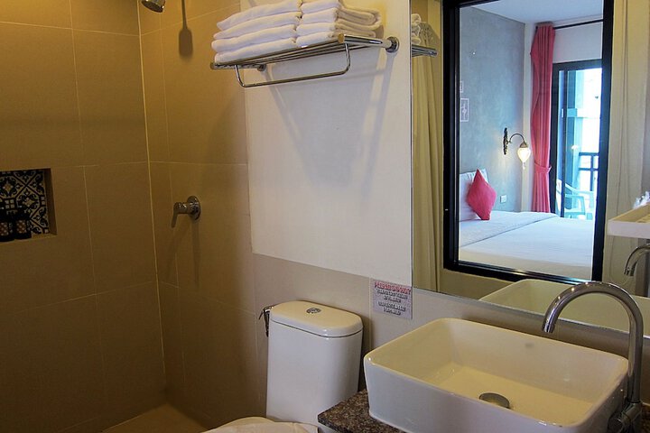 Room 30 of 42