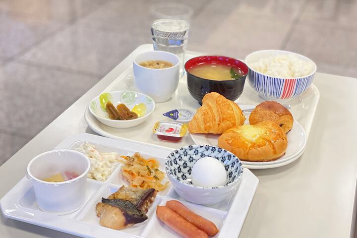 Breakfast meal