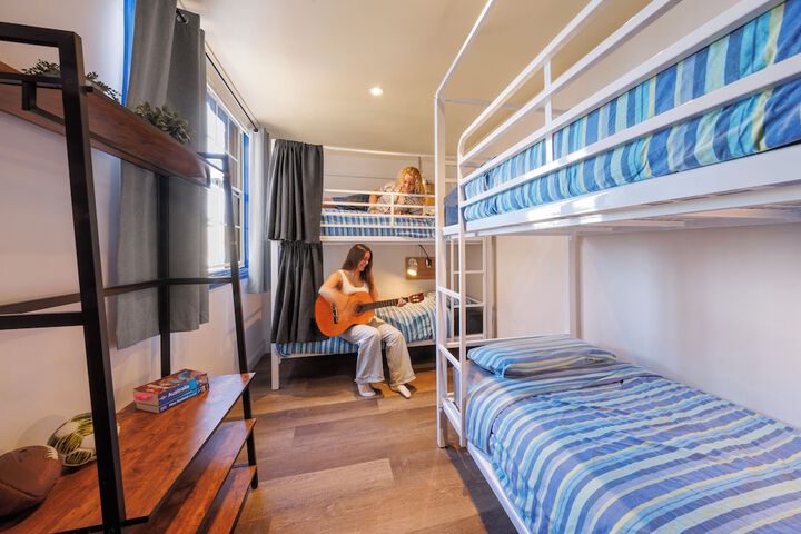 Room 3 of 21