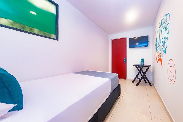 Room 10 of 20