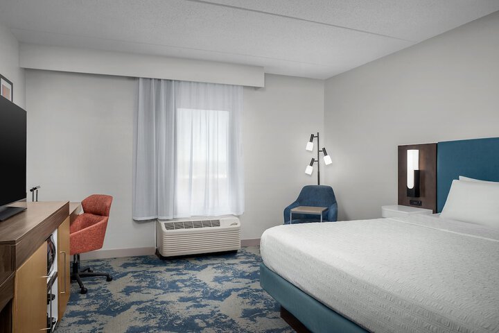 Room 12 of 37