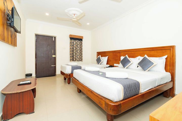 Room 10 of 22