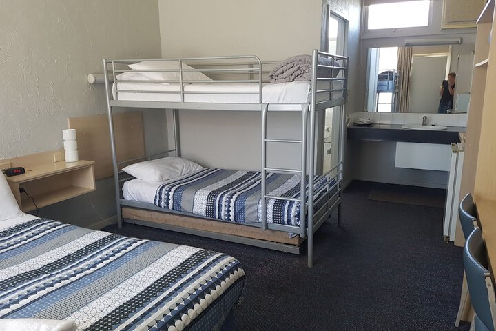 Room 4 of 38