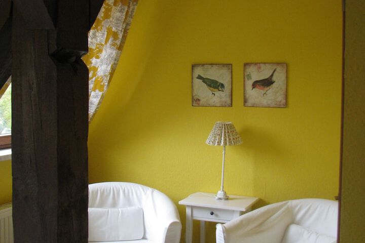 Room 7 of 32