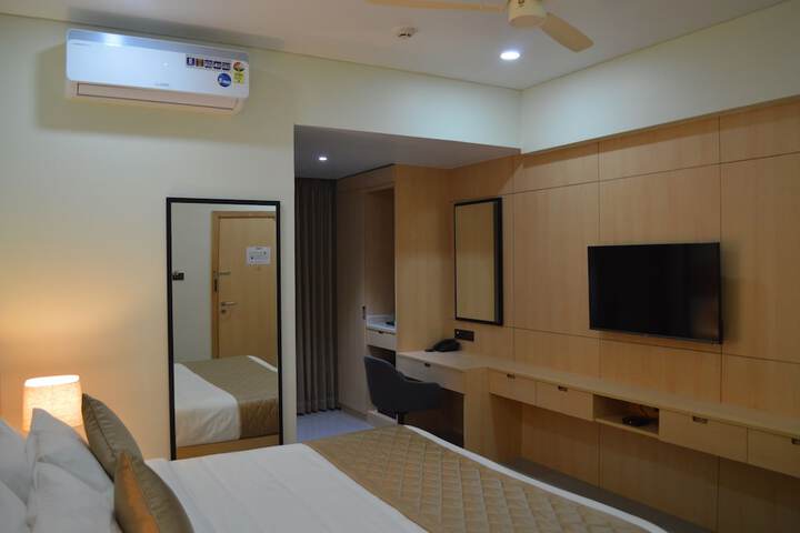 Room 2 of 26