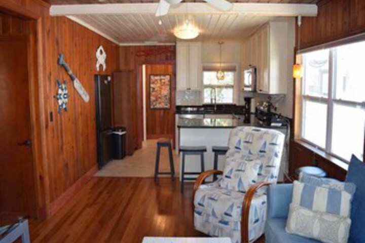 Room 8 of 22