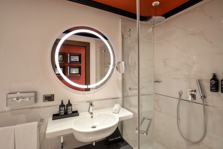 Clean Restrooms