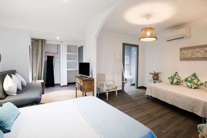 Room 5 of 30