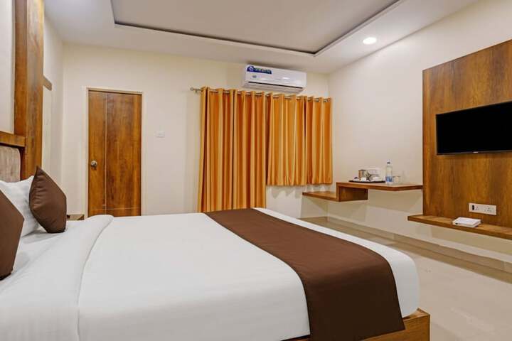 Room 10 of 44
