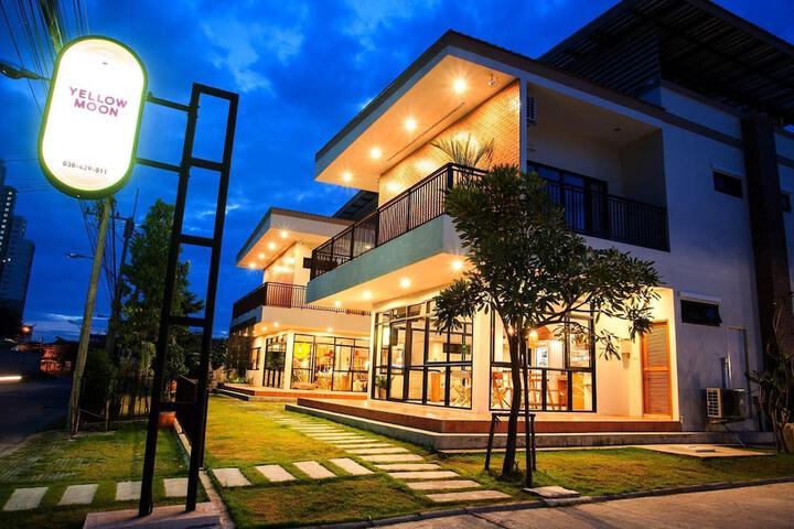 Exterior Photo
