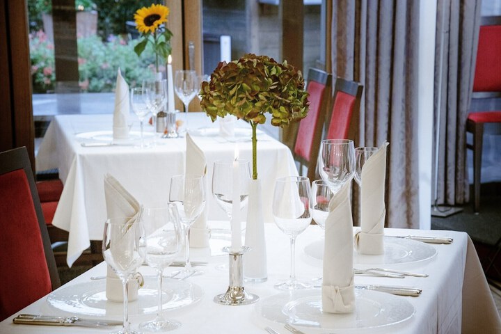 Dining 79 of 99