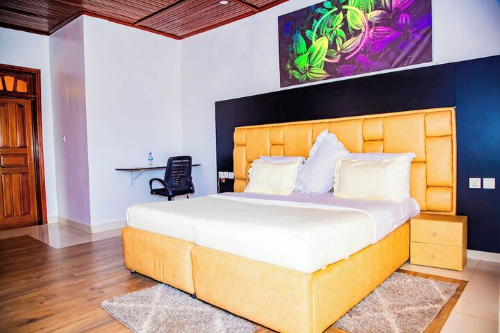 Room 9 of 60