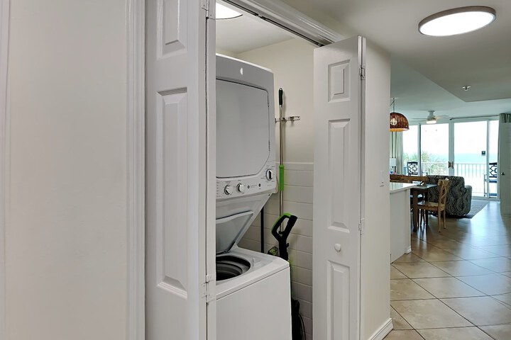 Laundry 70 of 118
