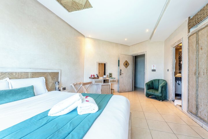 Room 10 of 46