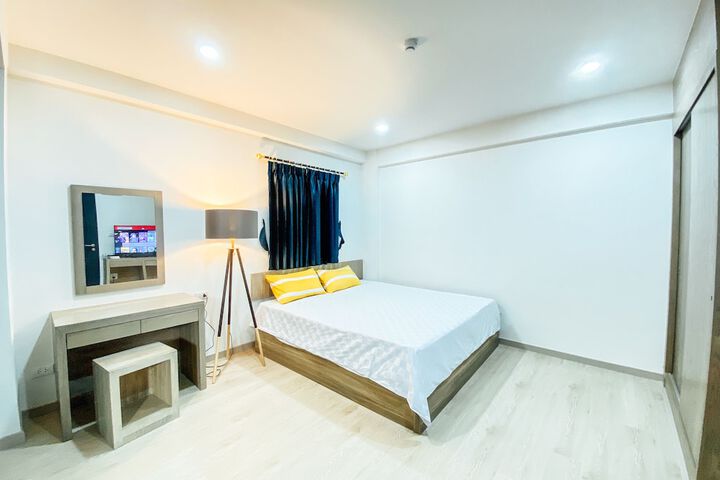 Room 5 of 36