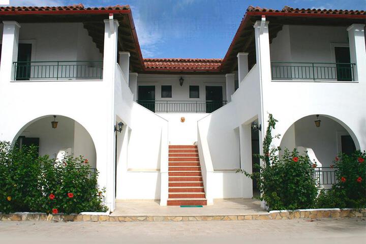 Hotel 3 of 5