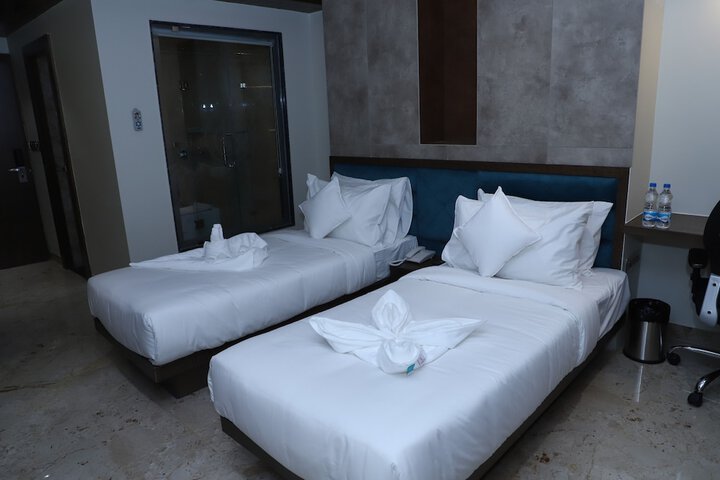 Room 2 of 13